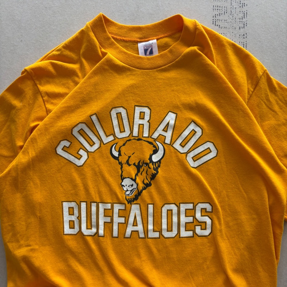 Vintage 90s Colorado‎ Buffaloes T-shirt